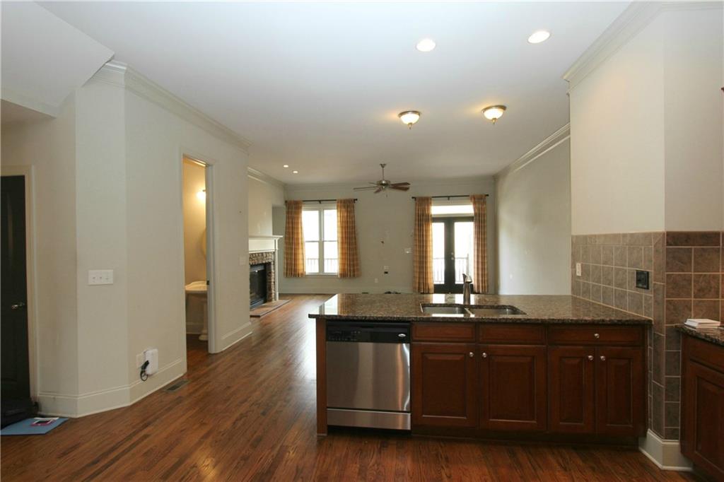 160 West Ridge Way Roswell, GA 30076 - Photo 13 of 30
