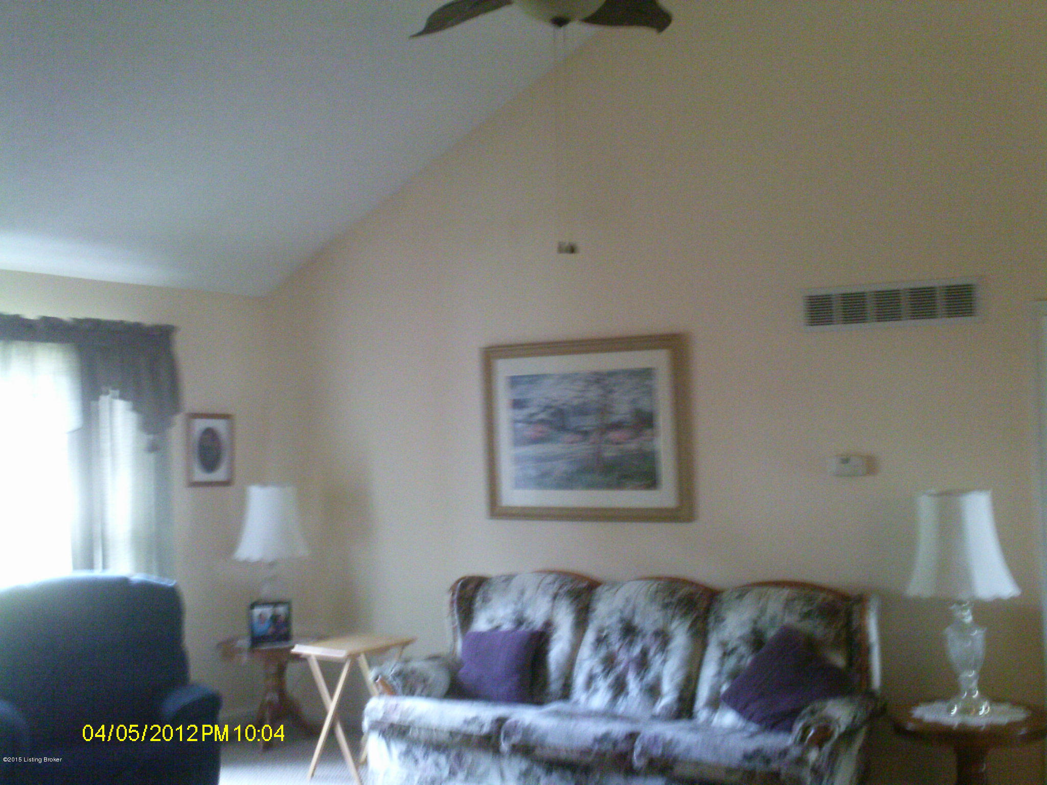 8010 Kellerman Road Louisville, KY 40219 - Photo 3 of 8 Kellerman 014