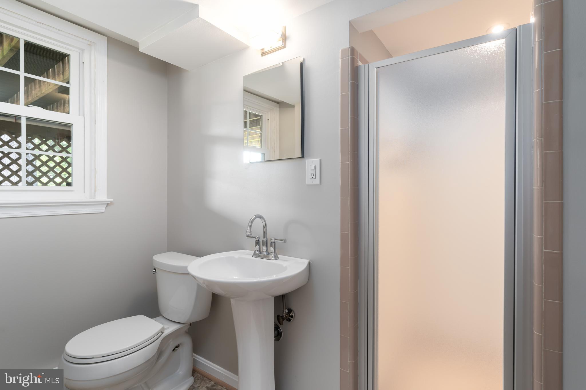 8528 Springman Street Alexandria, VA 22309 - Photo 18 of 29 Freshly updated full bath in basement