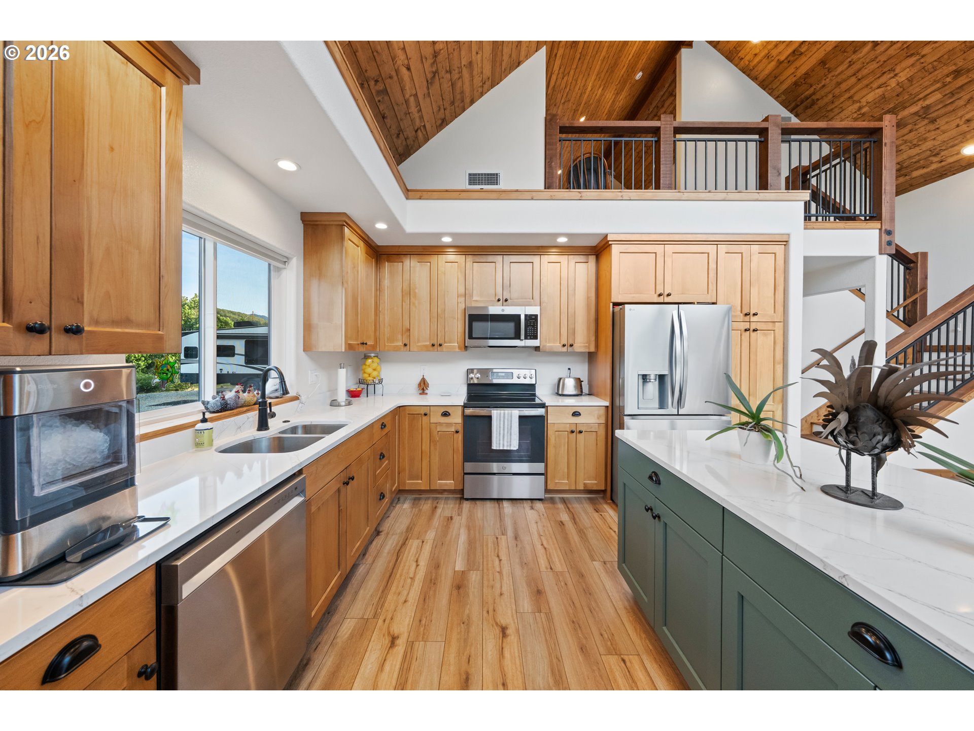 3716 Weaver Road Riddle, OR 97469 - Photo 13 of 48 Kitchen