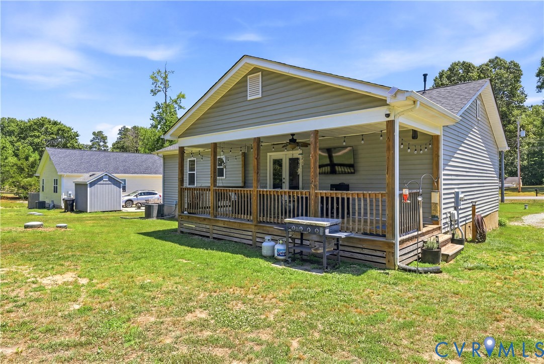 1573 Dogwood Road Powhatan, VA 23139 - Photo 5 of 35