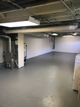 $2,750 | 630 North 1st Street, Libertyville, IL 60048