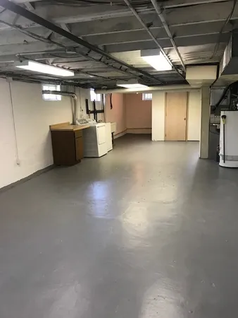 $2,750 | 630 North 1st Street, Libertyville, IL 60048