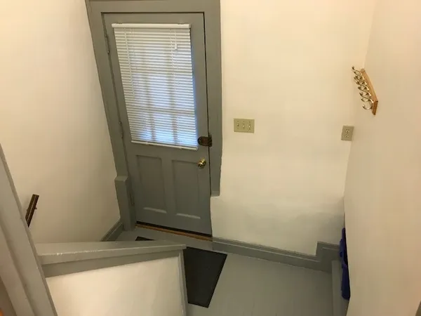 $2,750 | 630 North 1st Street, Libertyville, IL 60048