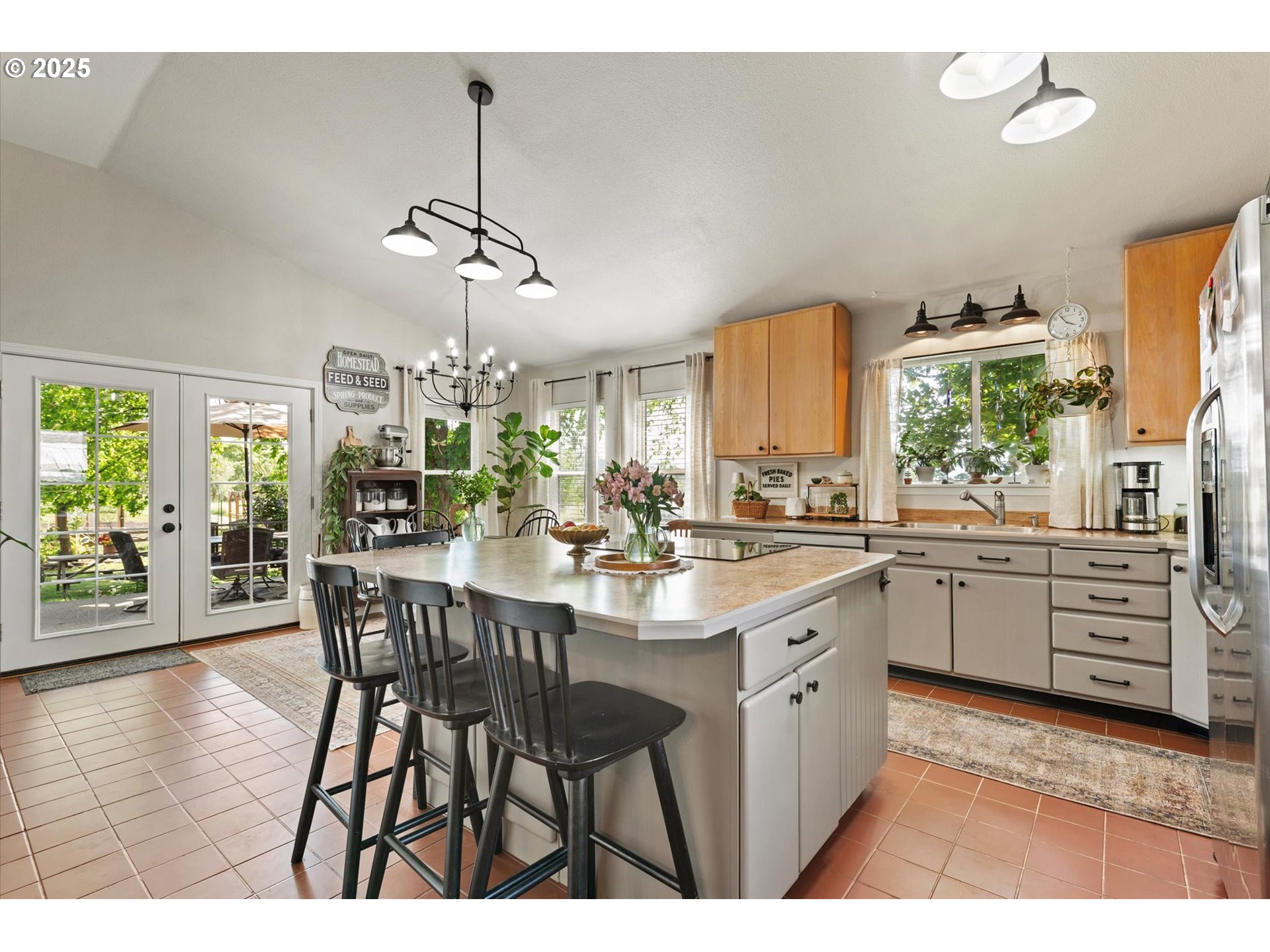 69768 Highway 237 Cove, OR 97824 - Photo 10 of 48