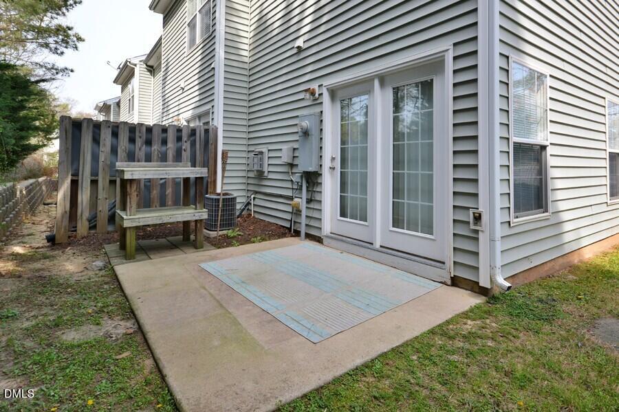 1326 Holly Grove Way Durham, NC 27713 - Photo 2 of 30 DSC_9026