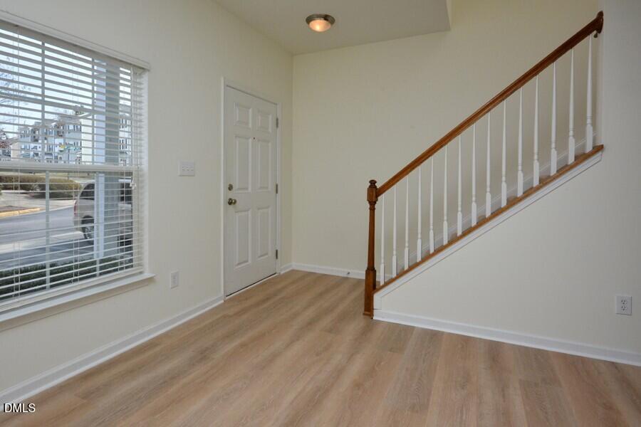 1326 Holly Grove Way Durham, NC 27713 - Photo 4 of 30 DSC_9057