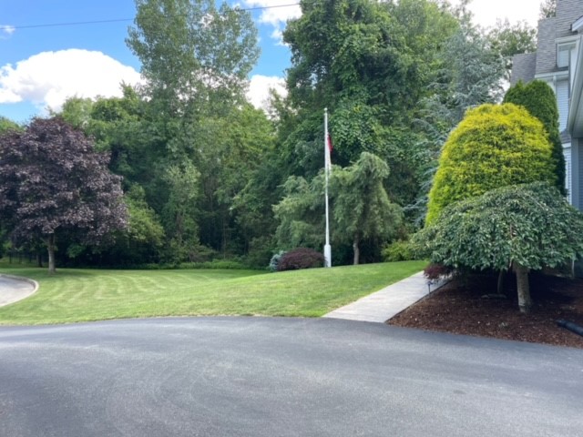 101 Red Hawk Drive Cranston, RI 02921 - Photo 4 of 47