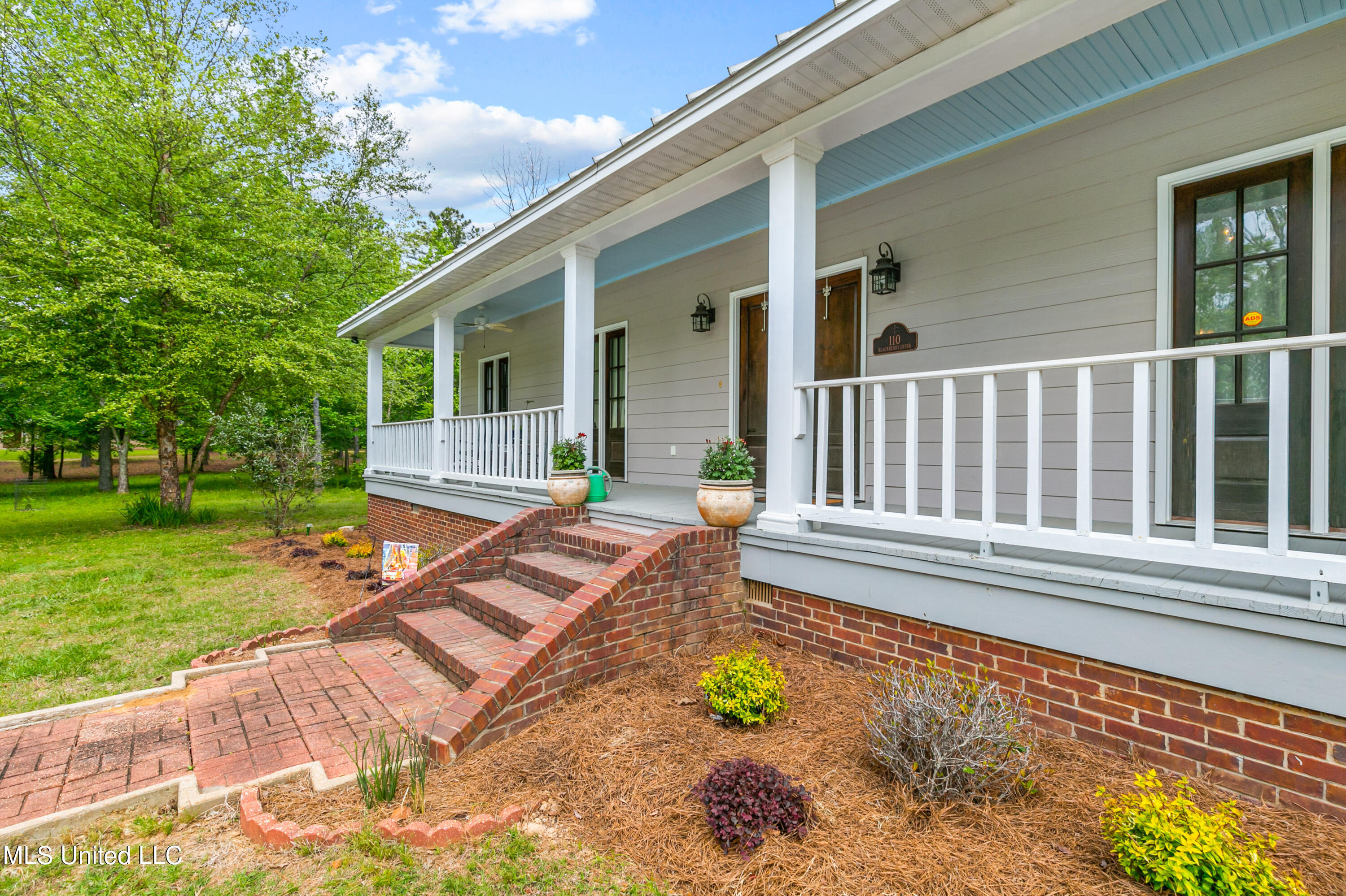 110 BlackBerry Creek Road Flora, MS 39071 - Photo 4 of 66 110 Blackberry-6
