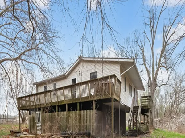 $75,300 | 5801 Oak Crest Road, Riverton, IL 62561