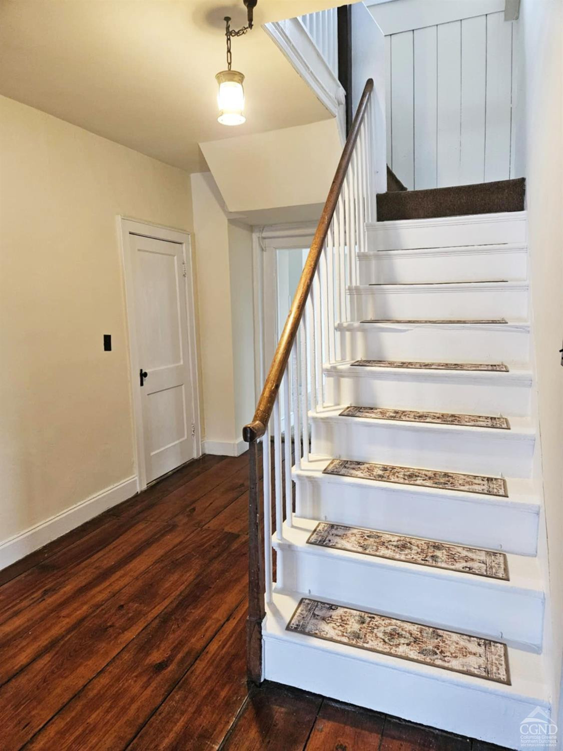 274 Fingar Road Hudson, NY 12534 - Photo 21 of 87 a view of entryway