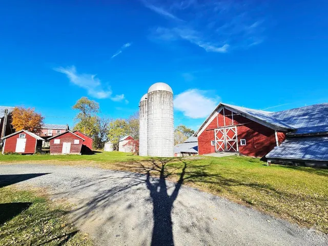 $2,250,000 | 274 Fingar Road, Hudson, NY 12534