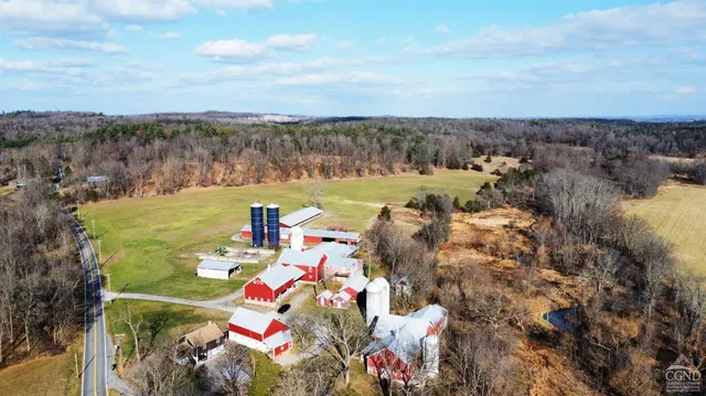 $2,250,000 | 274 Fingar Road, Hudson, NY 12534