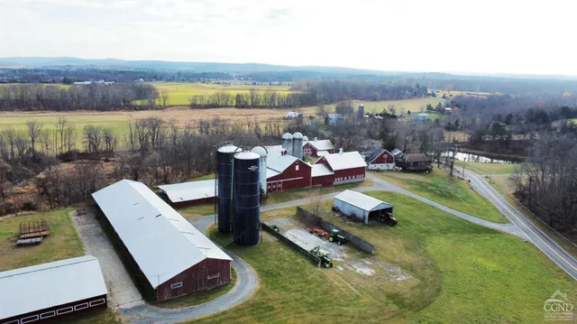 $2,250,000 | 274 Fingar Road, Hudson, NY 12534