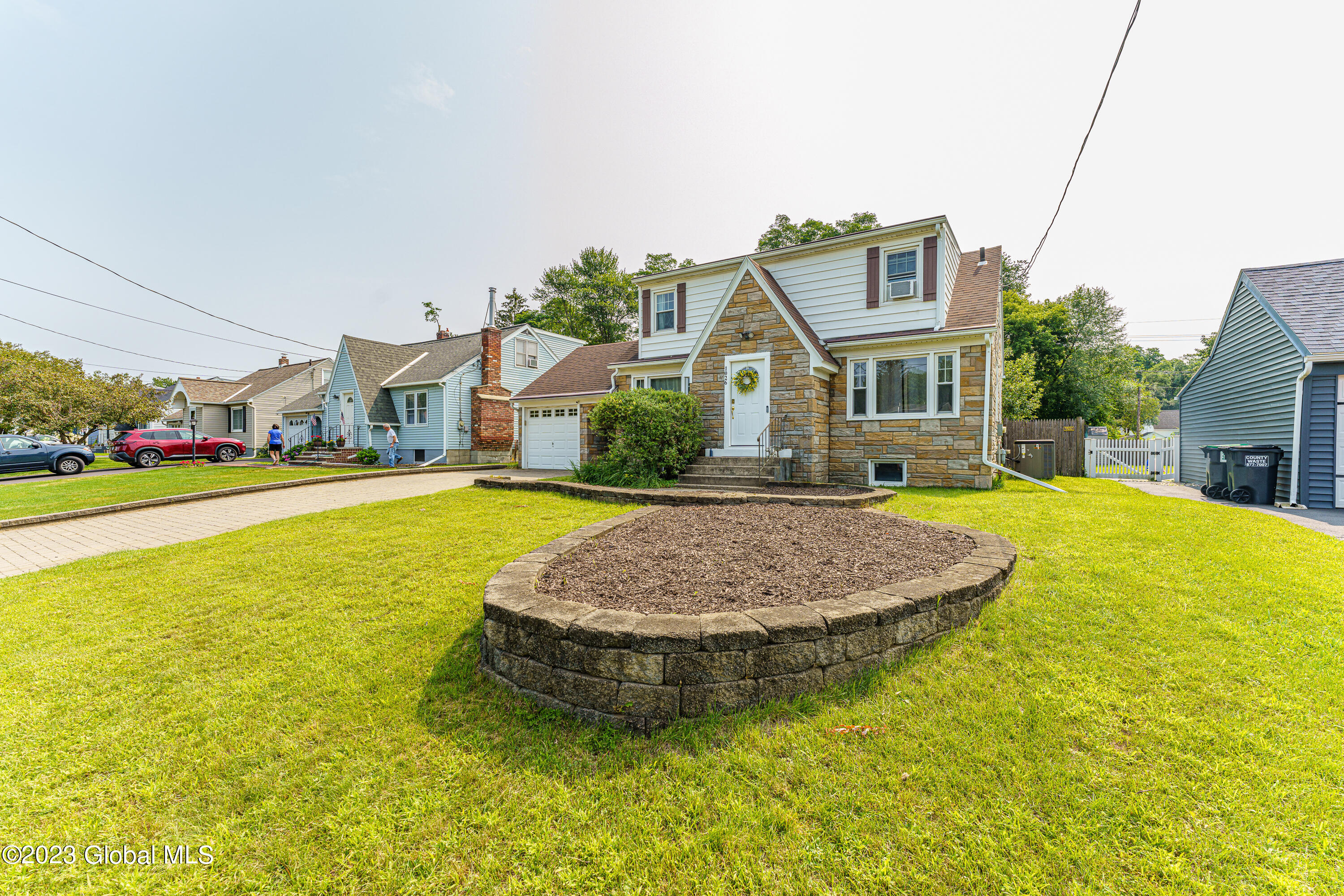 1026 Riggi Avenue Schenectady, NY 12303 - Photo 2 of 36 0Front 2