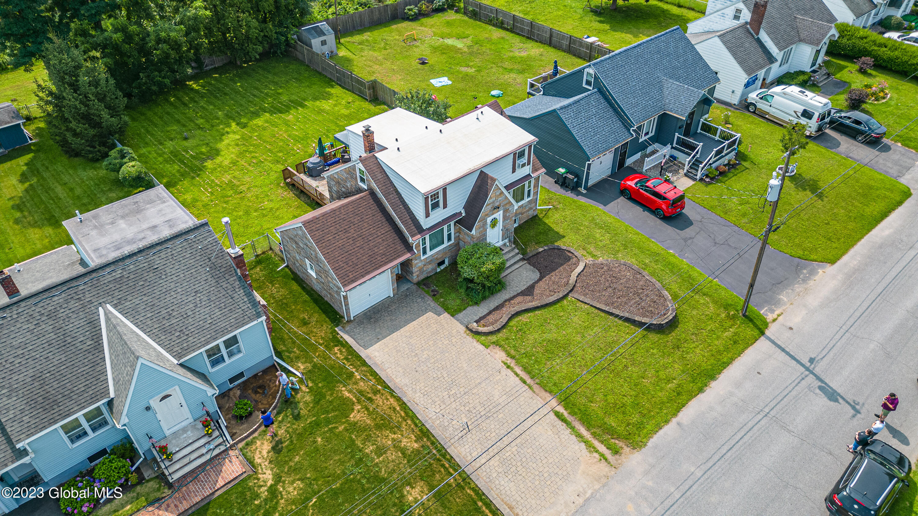 1026 Riggi Avenue Schenectady, NY 12303 - Photo 35 of 36 0AirFront 3