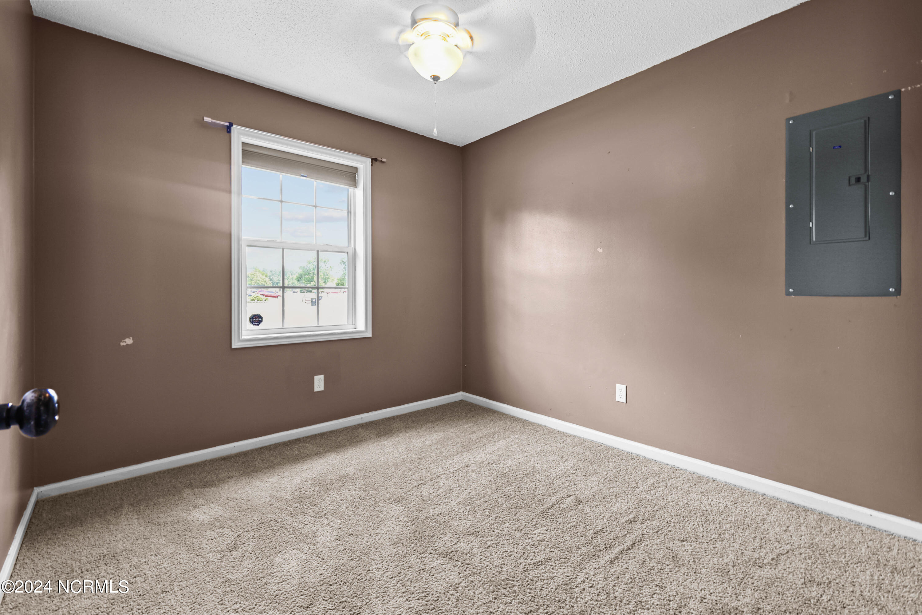 110 Balsam Road Jacksonville, NC 28546 - Photo 7 of 22 22-IMG_2562