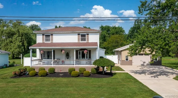 $384,900 | 212 East Avenue, West Seneca, NY 14224