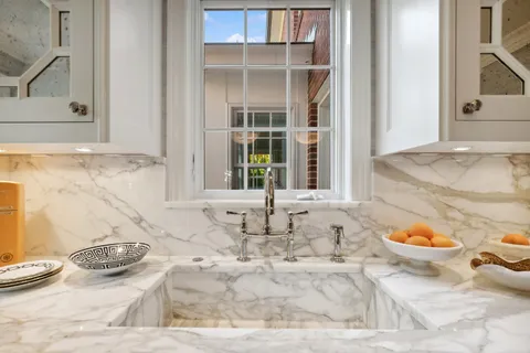 $2,899,000 | 85 Sunset Place, Lake Forest, IL 60045