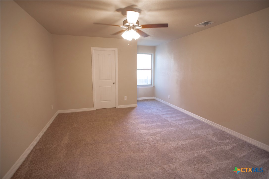3213 Digby Drive Belton, TX 76513 - Photo 12 of 18 a view of an empty room with a window