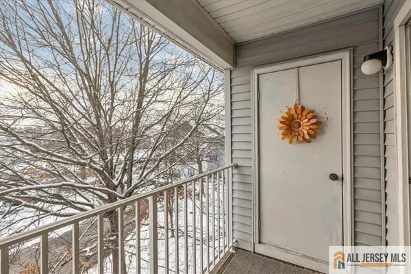 $370,000 | 309 Stratford Place, Bound Brook, NJ 08805