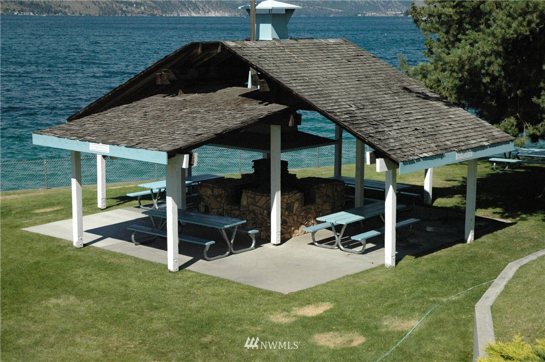 100 Lookout Way Chelan, WA 98816 - Photo 16 of 22