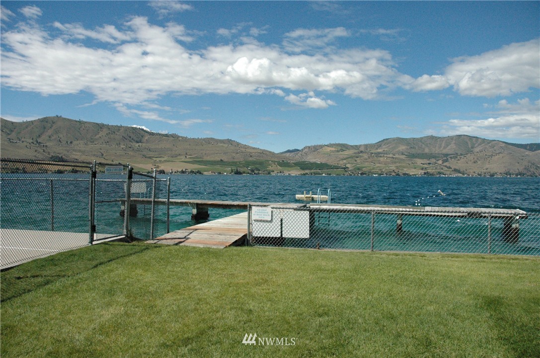 100 Lookout Way Chelan, WA 98816 - Photo 17 of 22
