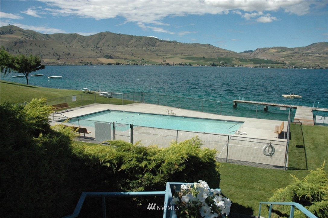 100 Lookout Way Chelan, WA 98816 - Photo 18 of 22