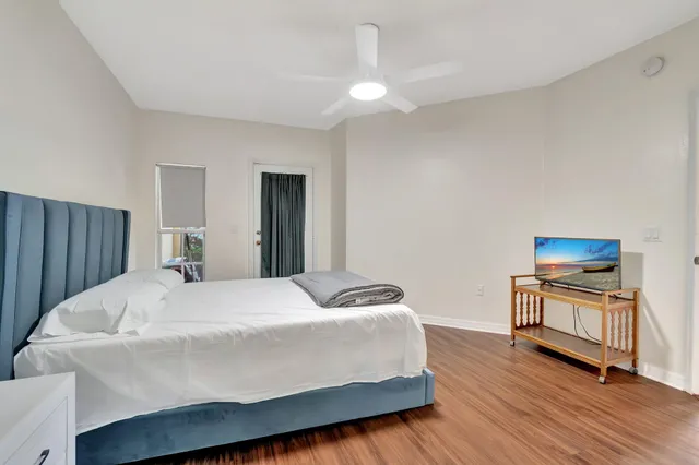 a bed room with a bed