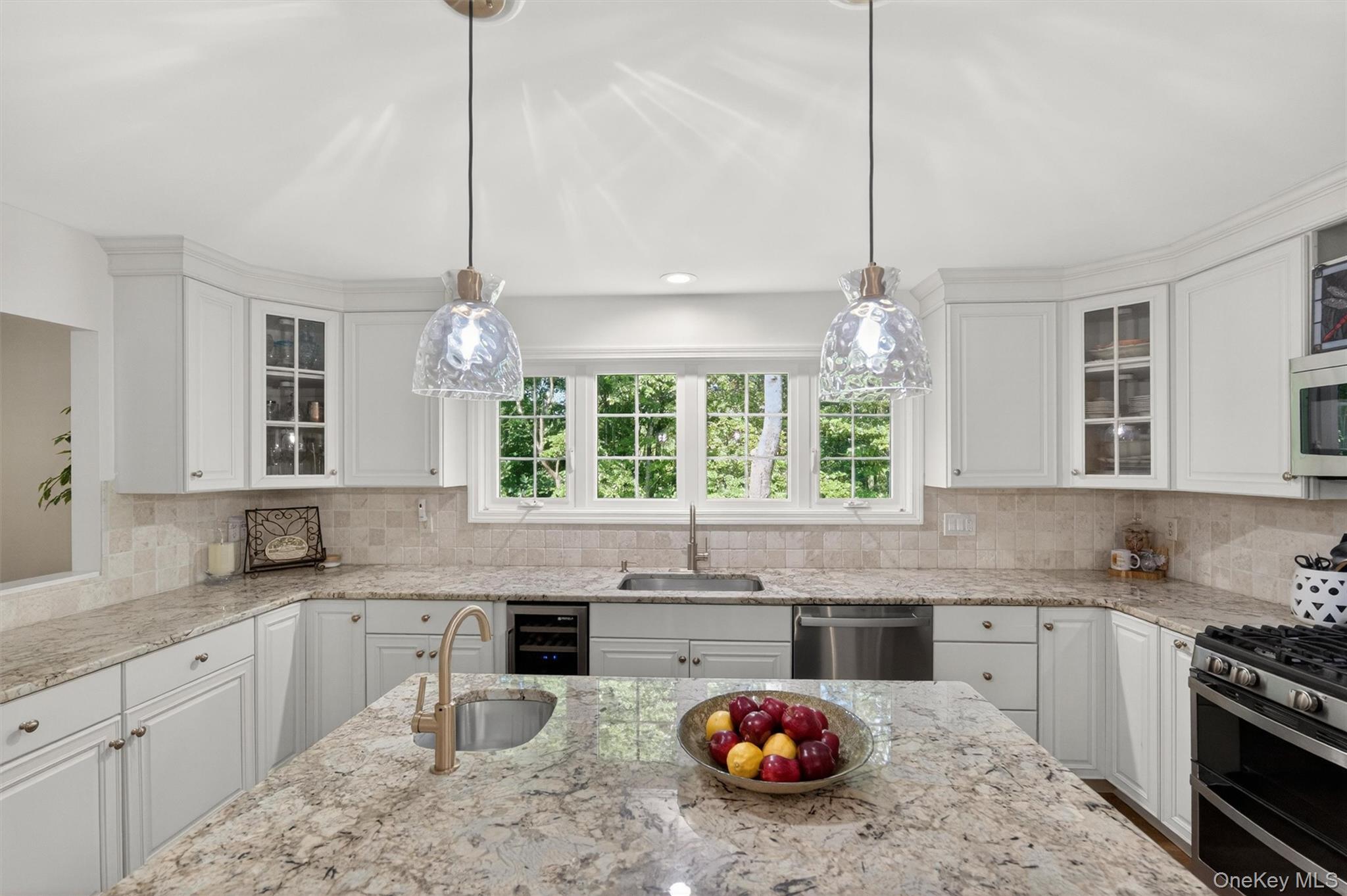 40 Nottingham Way Mahopac, NY 10541 - Photo 12 of 43 Tons of prep and serving space