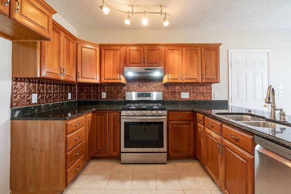 9904 Redhook Court Raleigh, NC 27617 - Photo 13 of 30 Kitchen