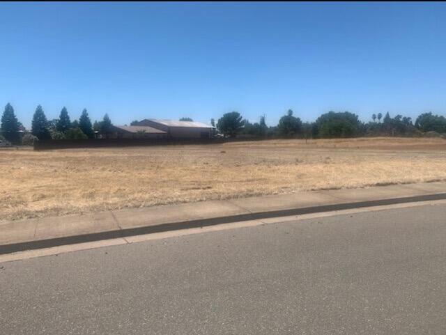 7510 Lockheed Drive Redding, CA 96002 - Photo 2 of 5 7510 Lockheed pic 1