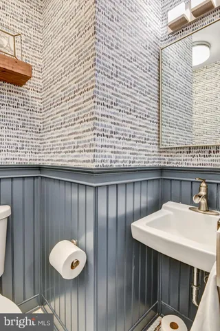 $775,000 | 13631 Ellendale Drive, Chantilly, VA 20151