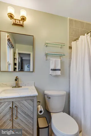 $775,000 | 13631 Ellendale Drive, Chantilly, VA 20151