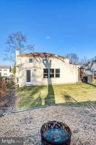 $775,000 | 13631 Ellendale Drive, Chantilly, VA 20151