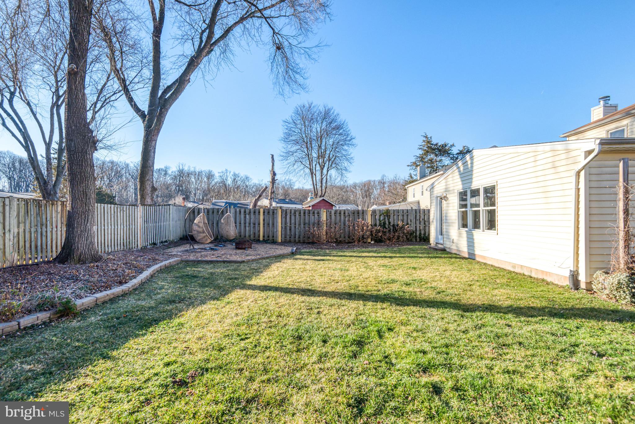 13631 Ellendale Drive Chantilly, VA 20151 - Photo 54 of 54 a view of a backyard