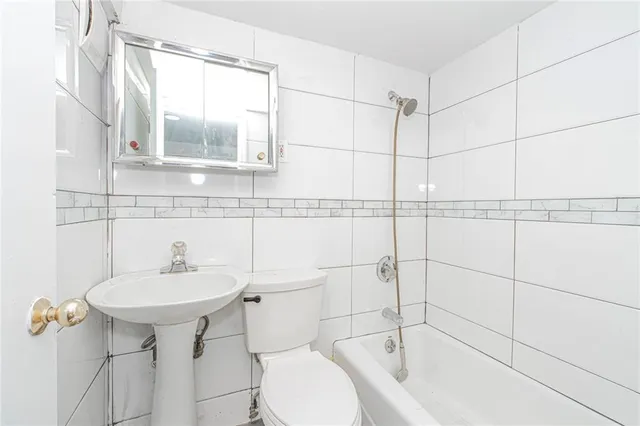 $1,168,000 | 582 Bay Ridge Avenue | Bay Ridge