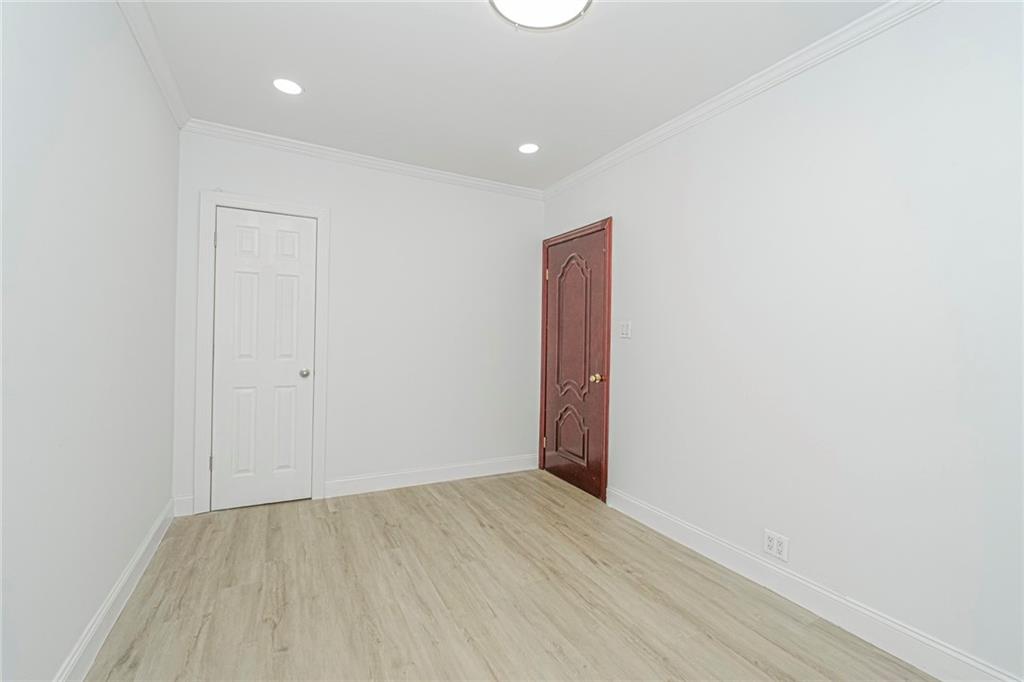 582 Bay Ridge Avenue Brooklyn, NY 11220 - Photo 31 of 39