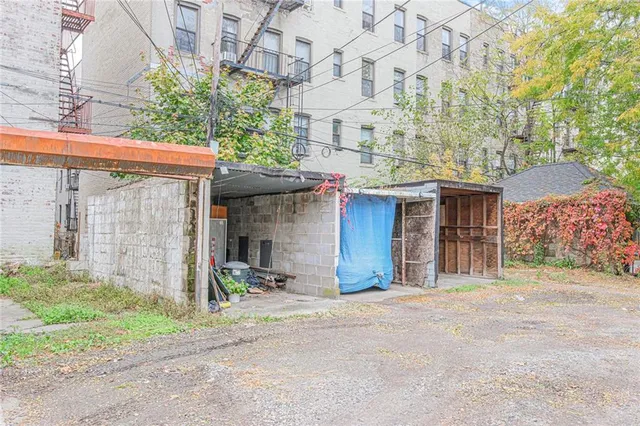 $1,168,000 | 582 Bay Ridge Avenue | Bay Ridge