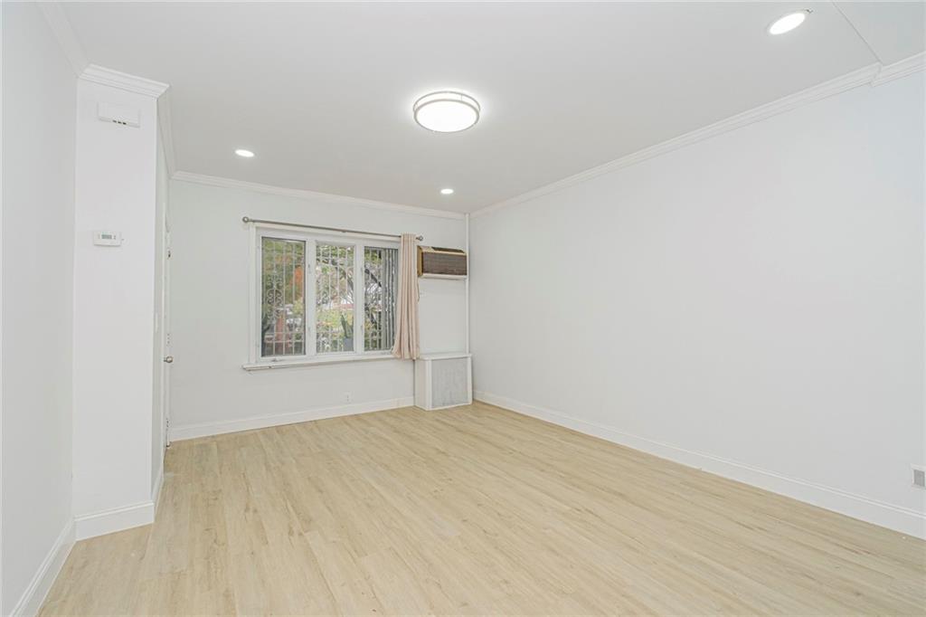 582 Bay Ridge Avenue Brooklyn, NY 11220 - Photo 8 of 39