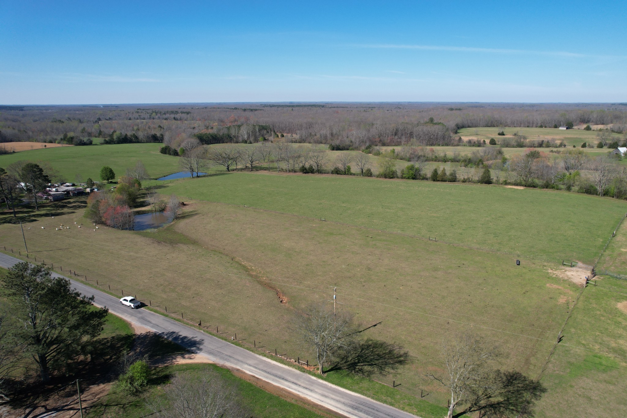 2 White Road Pulaski, TN 38478 - Photo 5 of 7 an aerial view of a houses with outdoor space
