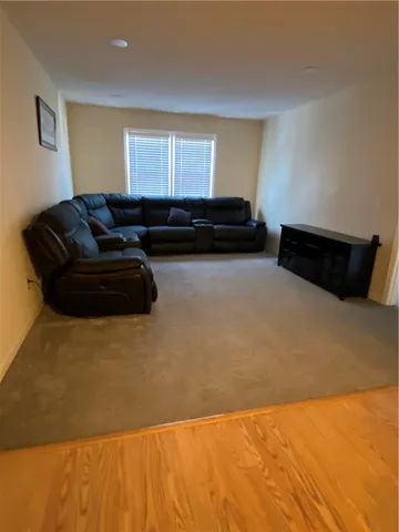 $2,300 | 5 Apple Valley Parkway, Smithfield, RI 02917