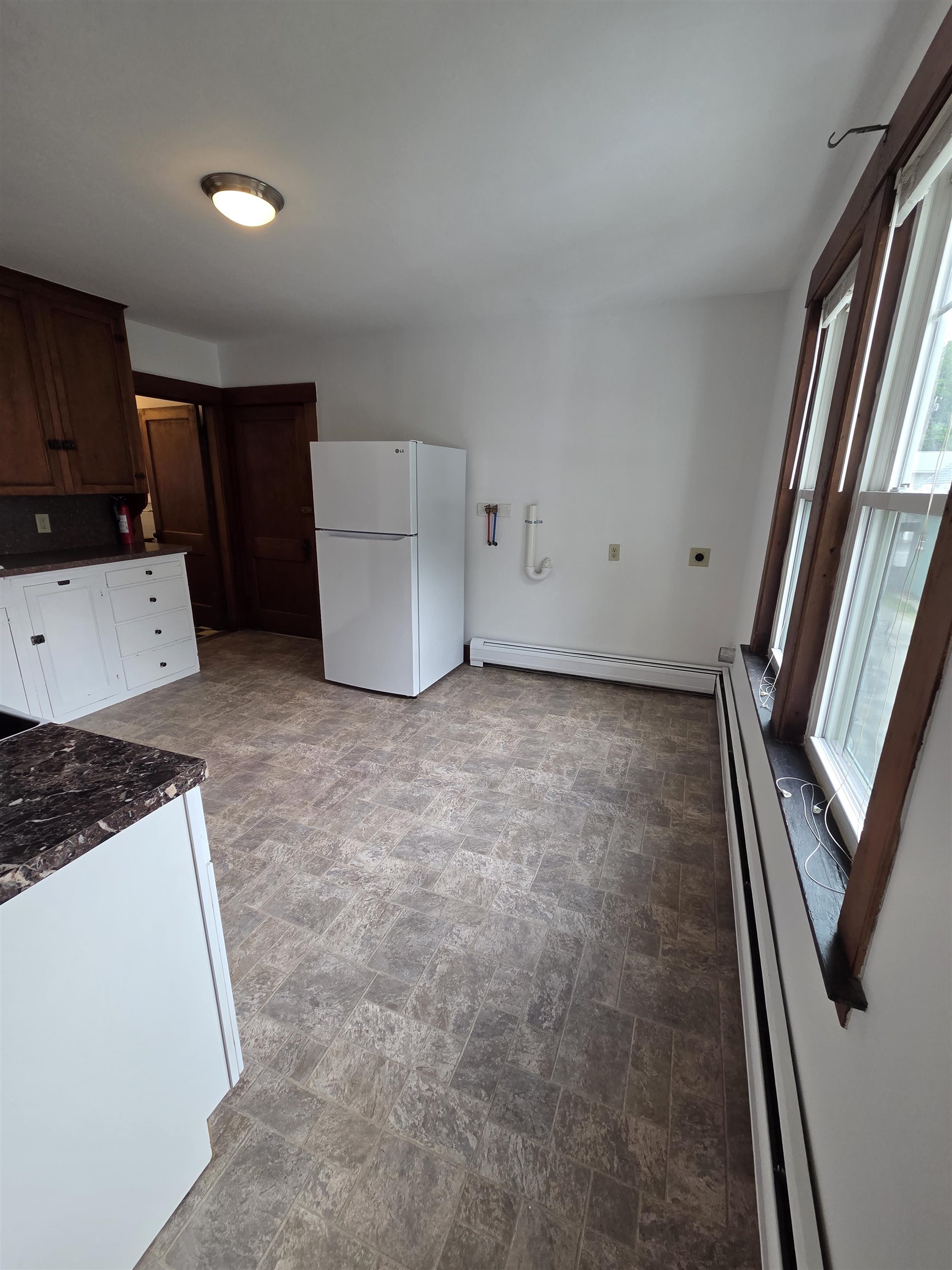 267 West Main Street Littleton, NH 03561 - Photo 4 of 15