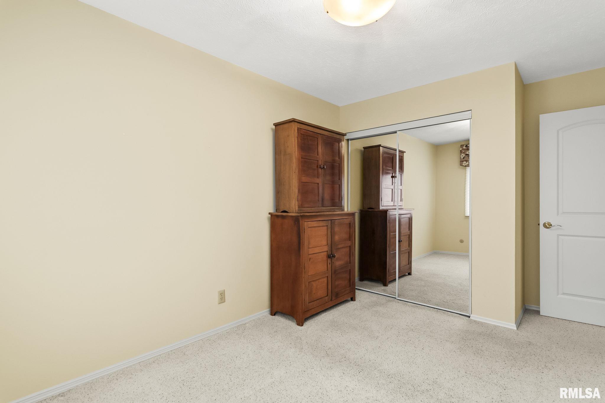 208 Glasgow Drive Springfield, IL 62702 - Photo 21 of 30