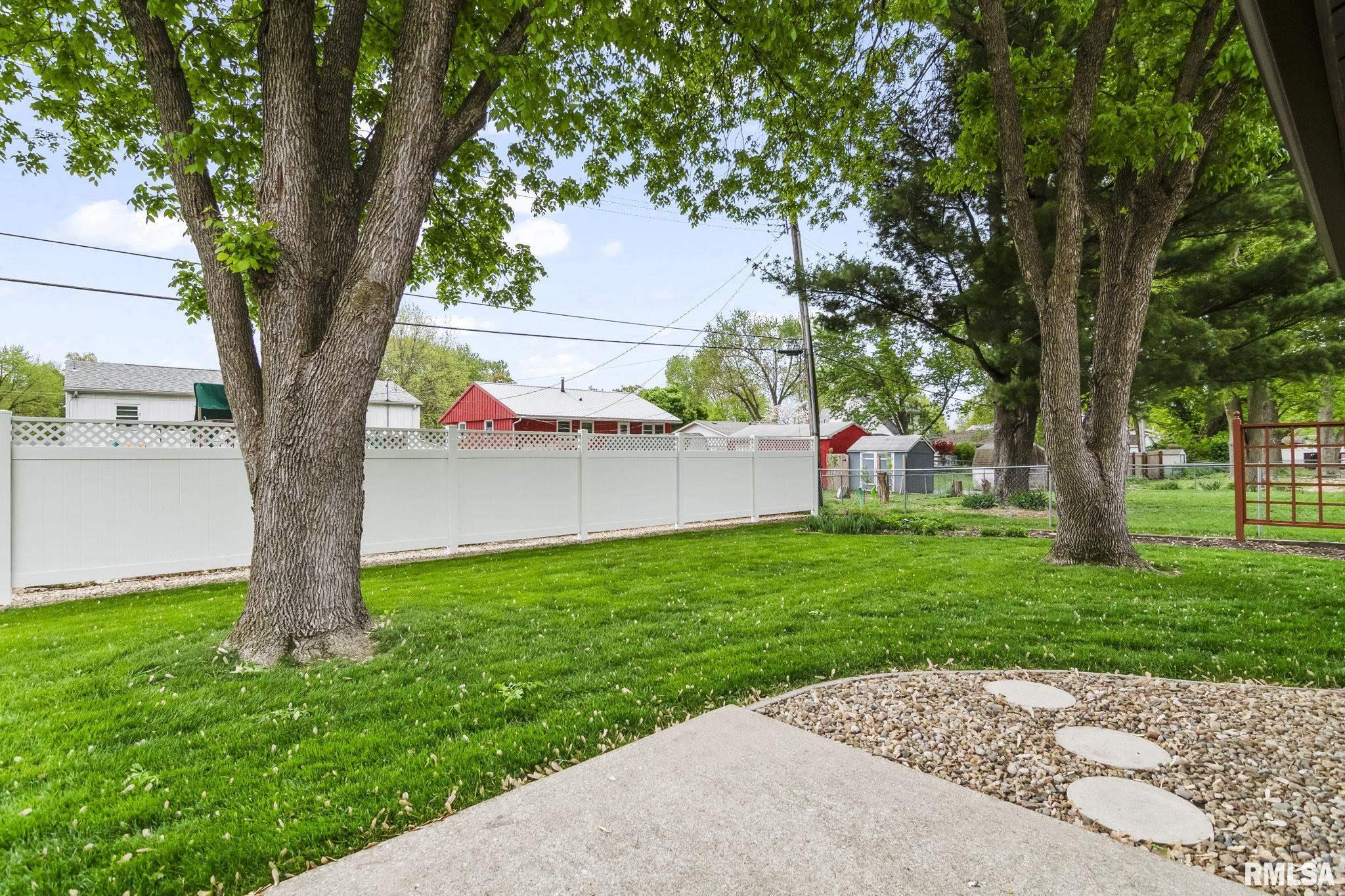 208 Glasgow Drive Springfield, IL 62702 - Photo 28 of 30