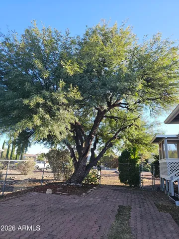 $1,275 | 5283 East Brickey Drive, Hereford, AZ 85615