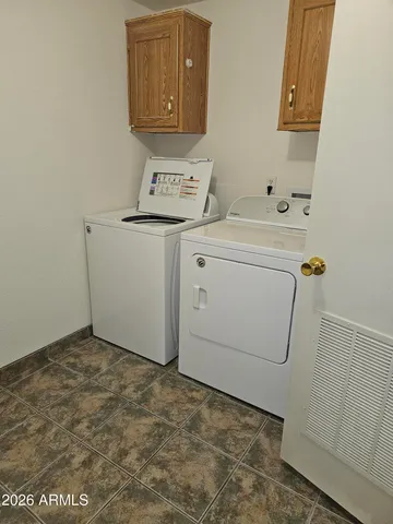 $1,275 | 5283 East Brickey Drive, Hereford, AZ 85615