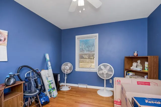 $211,000 | 1104 Northeast Shady Ln Drive, Kansas City, MO 64118