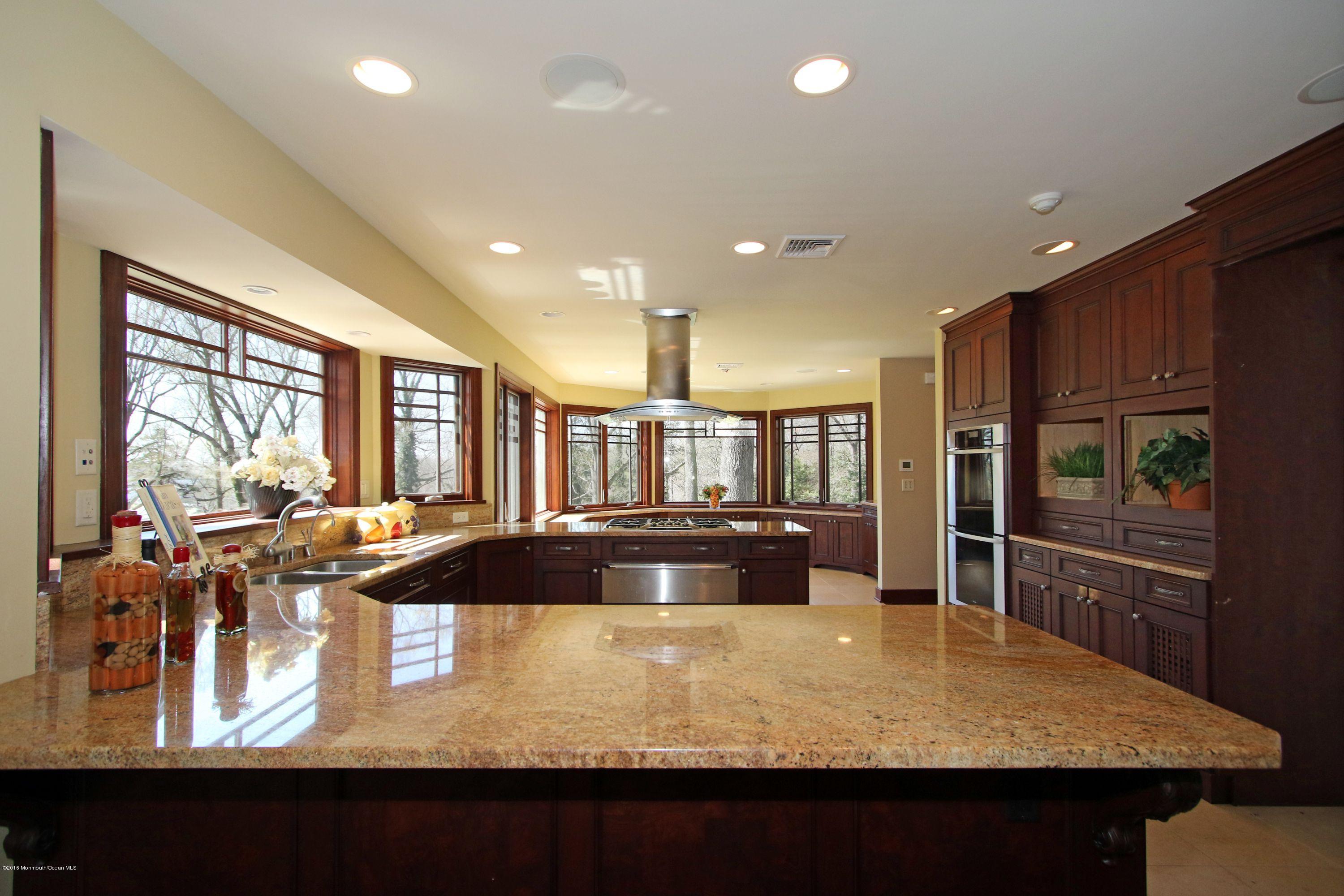 179 Hartshorne Road Middletown, NJ 07760 - Photo 15 of 59 15IMG_0146a