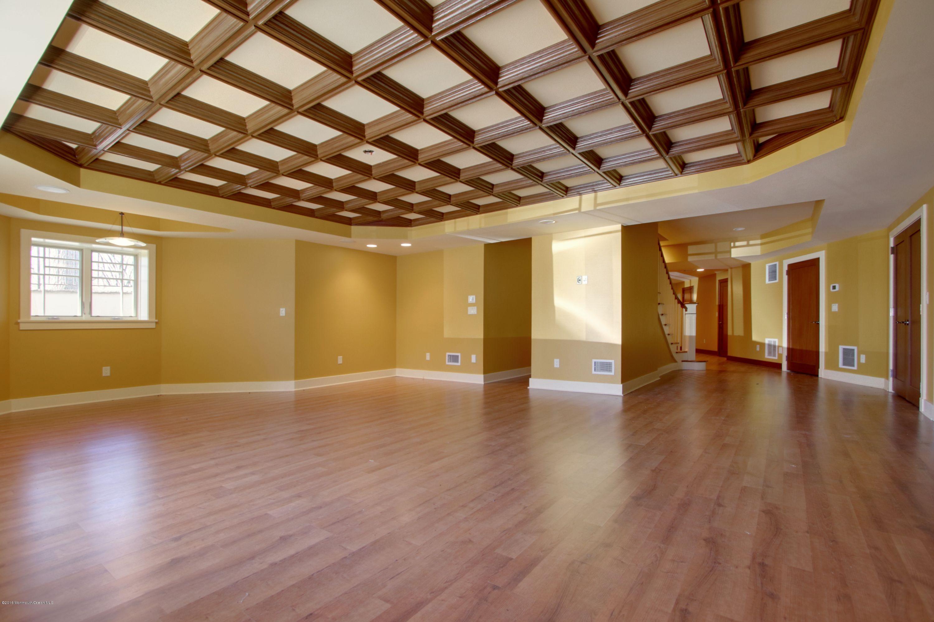 179 Hartshorne Road Middletown, NJ 07760 - Photo 41 of 59 55IMG_0456a